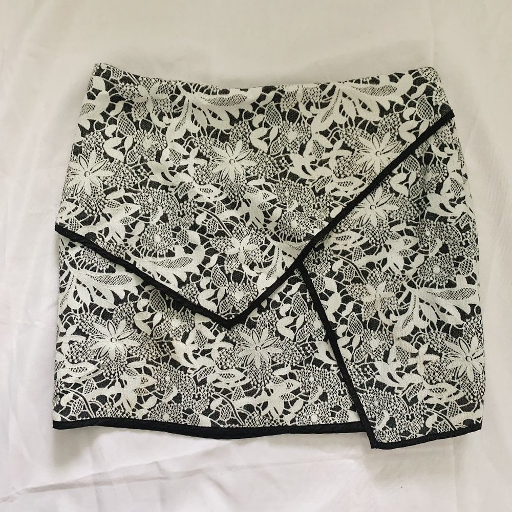 Asymmetrical Mini Skirt - Black/White